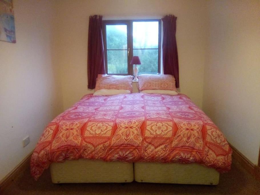 Cottage , Seaside Views, Quiet Beach, Awesome View Pendine Ngoại thất bức ảnh